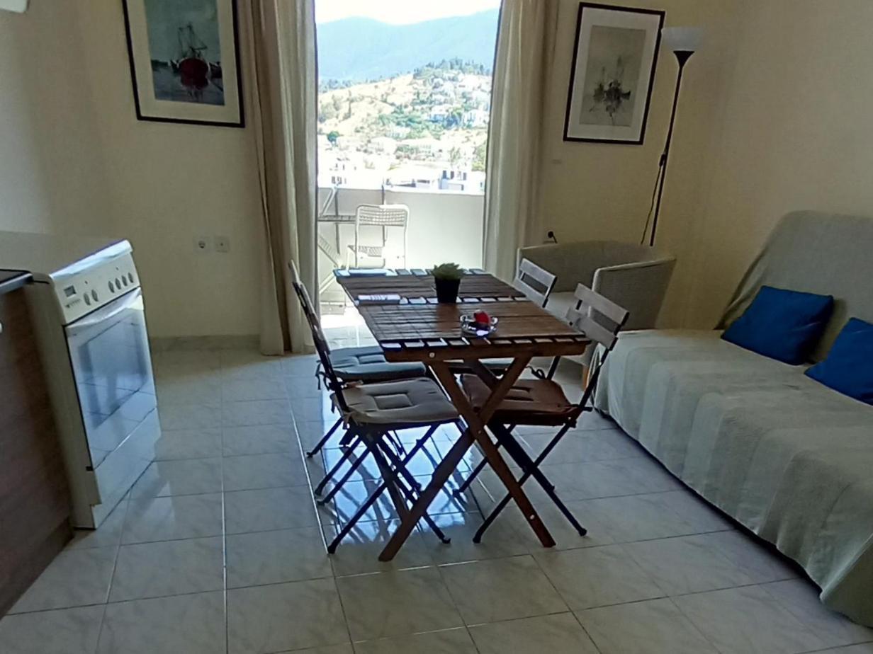 Forest & Sea Apartment Poros Town 外观 照片